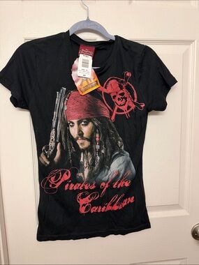 Pirates of the caribbean y2k tshirt